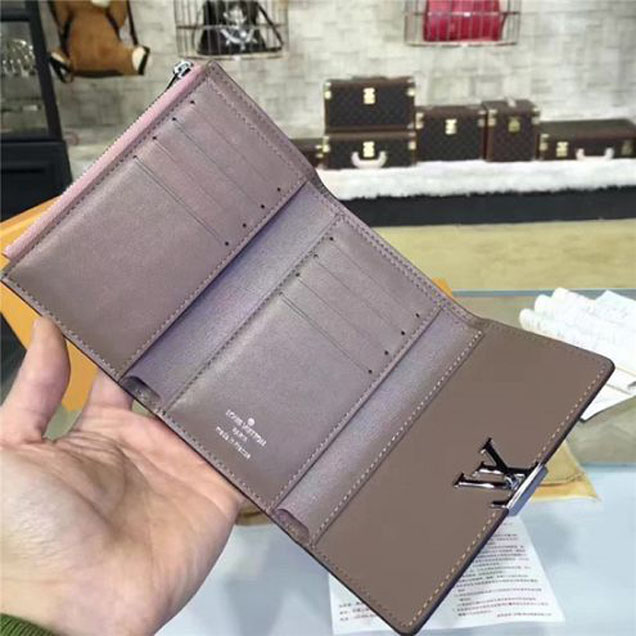 Louis Vuitton Capucines Compact Wallet Galet Taurillon